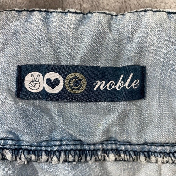 Noble Denim Shorts Overall Romper Size M. - Picture 4 of 7